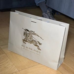 Burberry shopping bag